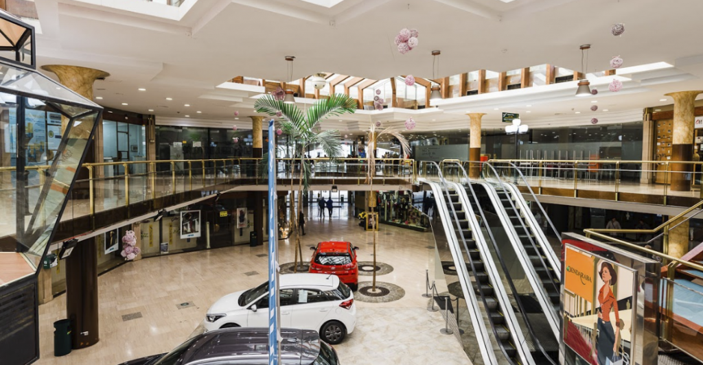 Centro Comercial Dendaraba
